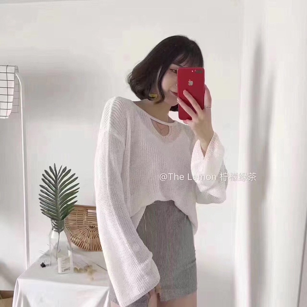 White sweater final sale‼️